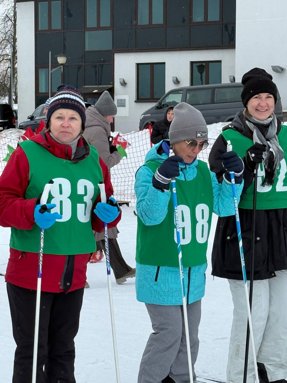 photo_5242518729285900107_y